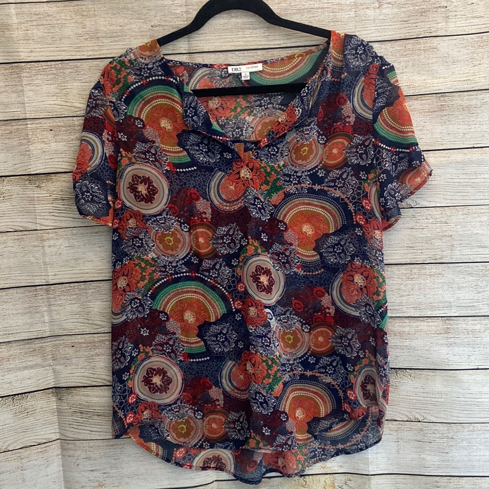 MEDIUM | colourful short sleeved sheer top